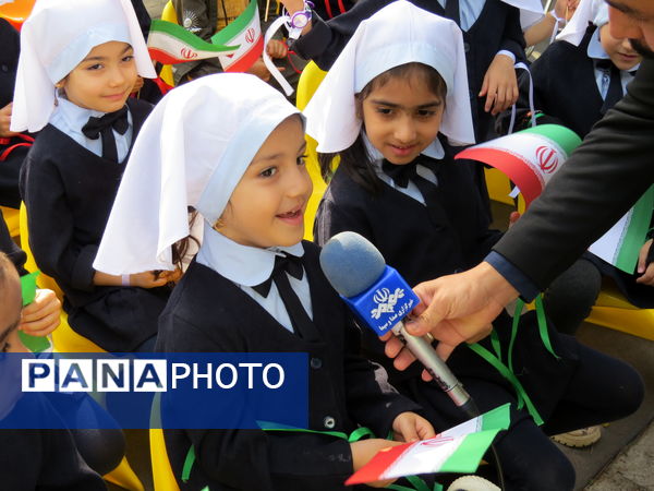 جشن غنچه‌ها در شهرستان بجنورد