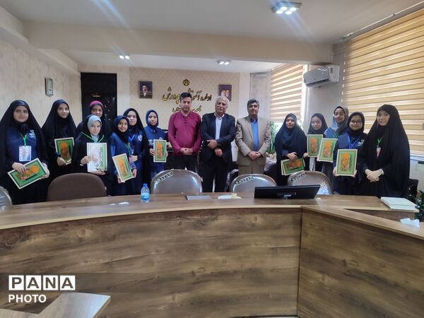 آیین تجلیل و تقدیر از دانش آموزان  خبرنگار خبرگزاری پانا ناحیه۳