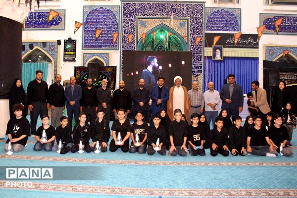 نظرآباد میزبان آیین بزرگداشت رهبر شهید با حضور مسئولان و دانش‌آموزان