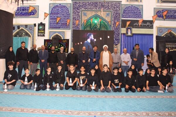 نظرآباد میزبان آیین بزرگداشت رهبر شهید با حضور مسئولان و دانش‌آموزان