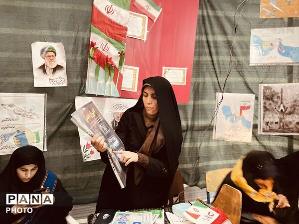 برپایی موکب سازمان دانش‌آموزی همراه با بسیج دانش‌آموزی در شهرستان فارسان