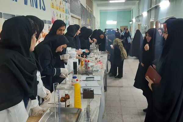 برگزاری مسابقات آزمایشگاهی در مدارس ناحیه دو شهرری 