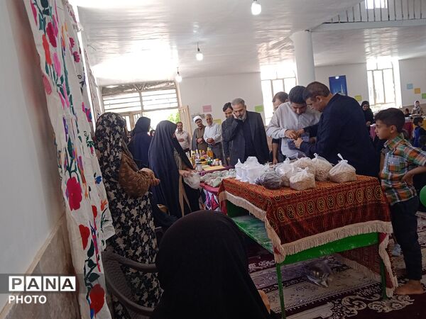جشنواره غذای سالم در روستای آبنیه