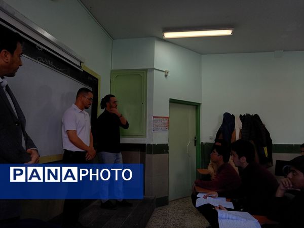 گفتگو با قبول شدگان کنکور دبیرستان نمونه آیت‌الله خامنه‌ای