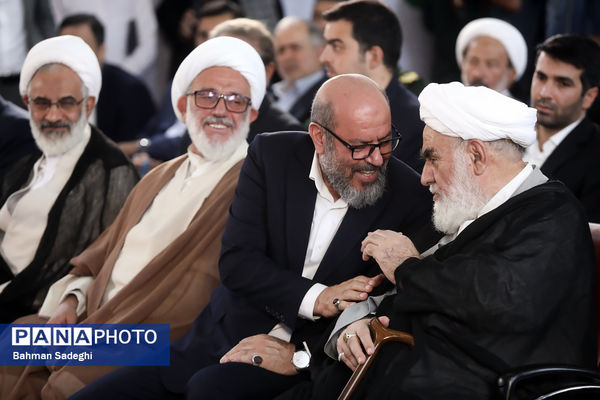 آیین بهره‌برداری و رونمایی از طرح‌های ارتقا عدالت آموزشی و پرورشی بنیاد مستضعفان