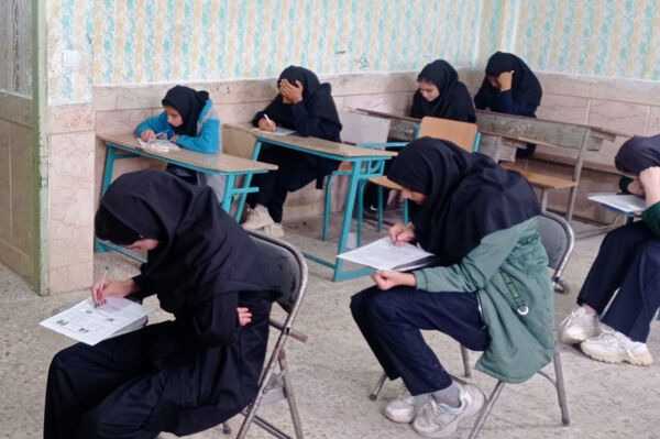 ادامه امتحانات در بهمن ماه