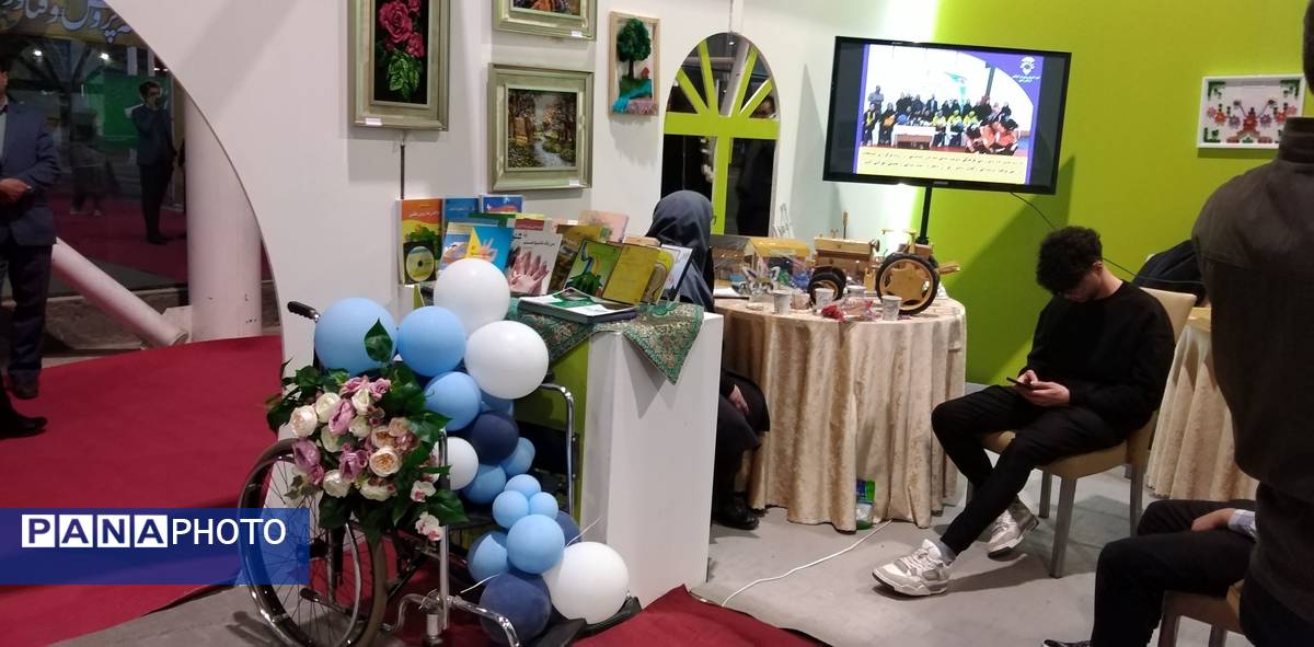 حضور غرفه آموزش و پرورش ناحیه 7 در نمایشگاه پژوهشی و فناوری خراسان رضوی