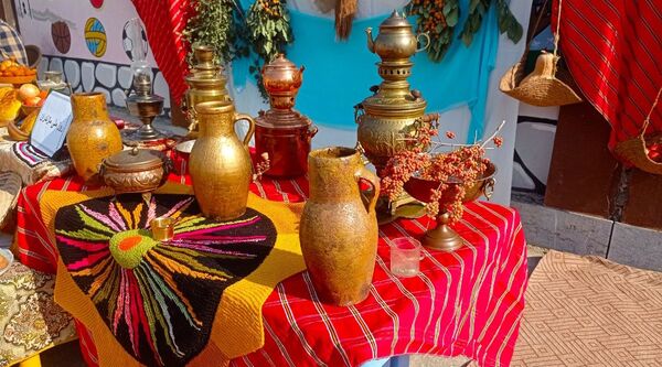 جشن هفته مازندران در دبستان نرجس خاتون گلوگاه 