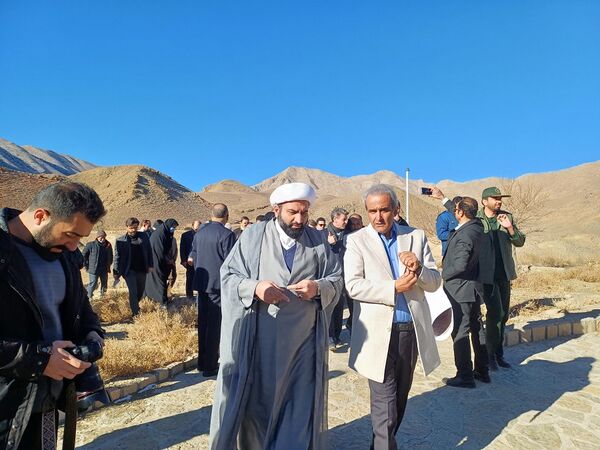 بازدید استاندار از مکان جانمایی شده برای احداث سد ۱۲ میلیون مکعبی دربند 