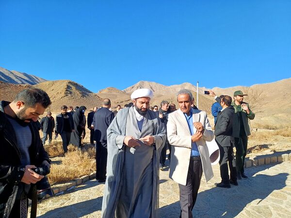 بازدید استاندار از مکان جانمایی شده برای احداث سد ۱۲ میلیون مکعبی دربند 