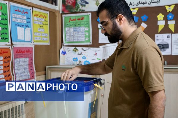 حضور پرشور مردم گلستان پای صندوق‌های رأی