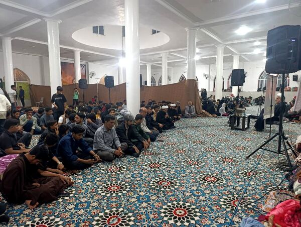 مراسم اعتکاف دانش‌آموزی در مسجد نور سندرک