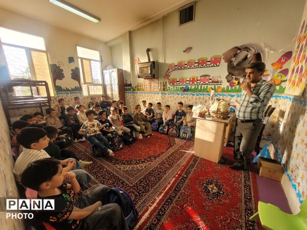آیین تقدیر از ۷۰ معلم جهادی در مسجد انصارالحسین(ع) قم