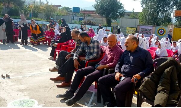 جشن هفته مازندران در دبستان نرجس خاتون گلوگاه 