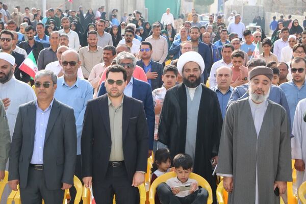 مردم بندرخمیر با حضور یکپارچه در ۲۲ بهمن اقتدار خود را فریاد زدند