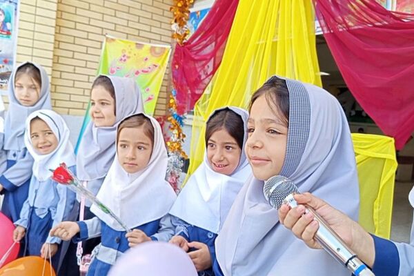 شکوفه‌های لبخند در لردگان نوید سالی پربار در مدارس نیایش و مهرآفرین