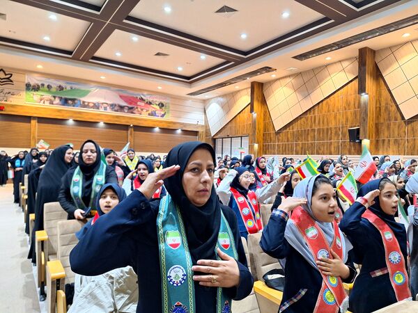 جشن یاوران انقلاب در تربت حیدریه 