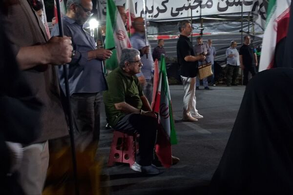 پای پیاده‌ها؛ روایتی از مردمی که خیابان‌ها را خانه کردند 