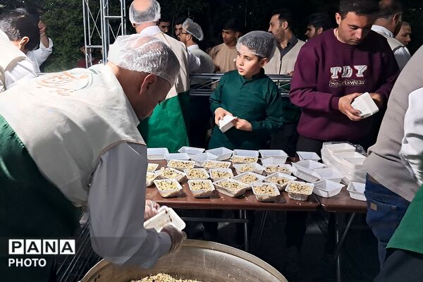 برگزاری مراسم دهه کرامت در بهارستان