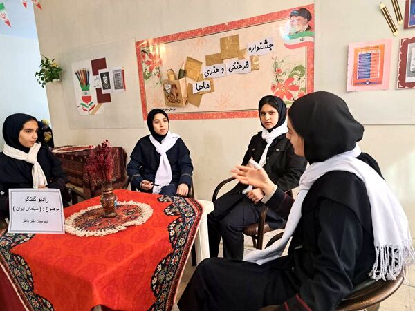 درخشش دوباره مدرسه دکتر باهنر در نمایشگاه ماها 