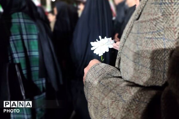 تشییع پیکر شهید محمدحسین عزیزی و شهیده حاجیه خانم صلح‌جو