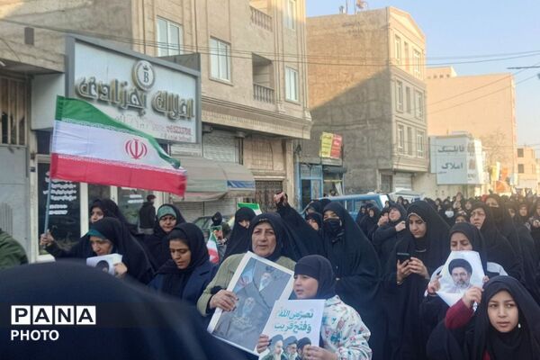 دست خدا بر سر ماست خامنه ای رهبر ماست 