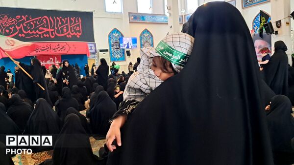 همایش شیرخوارگان حسینی در چهارباغ 