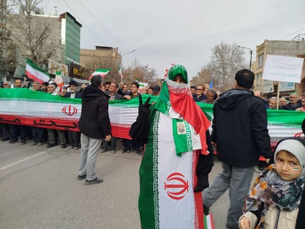 راهپیمایی 22 بهمن با حضور گسترده ای از مردم در شهرستان نیشابور