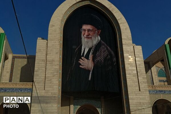 وداع آحاد مردم ایران با رهبر شهید در مصلی تهران