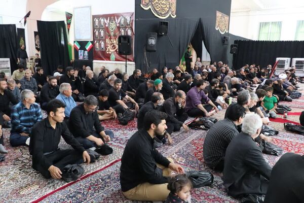 مراسم پیاده‌روی جاماندگان اربعین در محمدشهر کرج