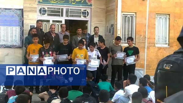 المپیاد درون مدرسه‌ای دبیرستان میثاق کاشمر 