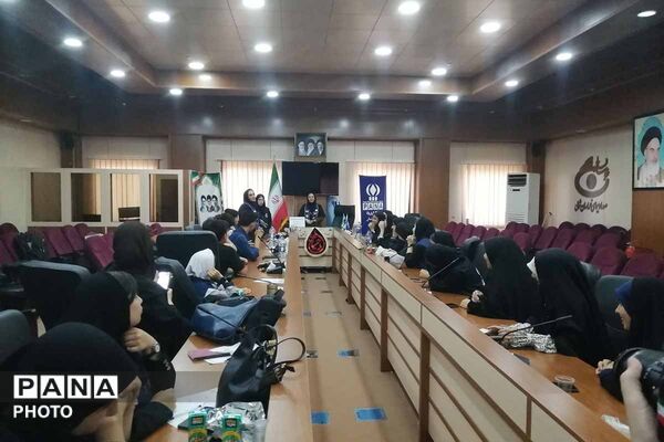 برگزاری کارگاه آموزش عکاسی با موبایل ویژه خبرنگاران پانا در صداوسیمای خراسان شمالی