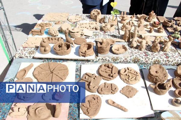 جشنواره دانش‌آموزی «کوک به کوک، حال خوب» در دبستان عطایی‌فرد