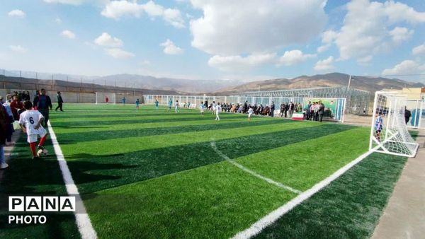 افتتاح آموزشگاه چهارکلاسه روستای احمد آباد در بخش هزار مسجد و زمین چمن مصنوعی شهدای روستای قلعه نو