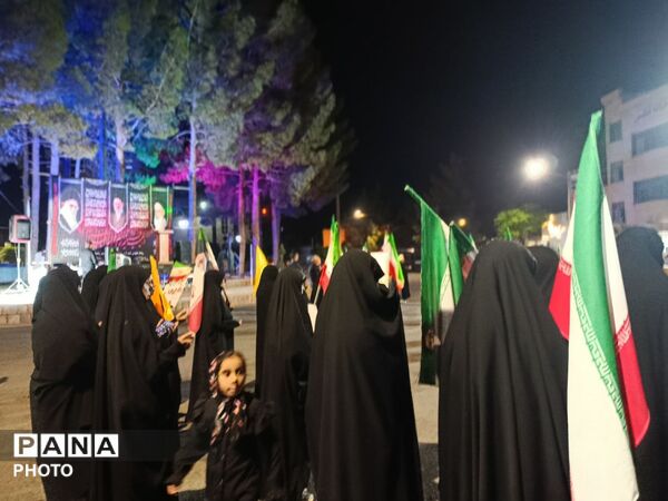 مردم رشتخوار در سوگ رهبر شهید، با آرمان‌های او تجدید عهد کردند