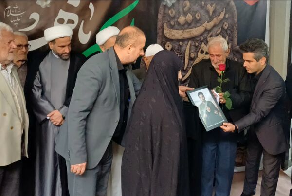 اشک و افتخار در شهرداری خشکبیجار؛ آیین ویژه دهه فاطمیه برای مادران شهدا