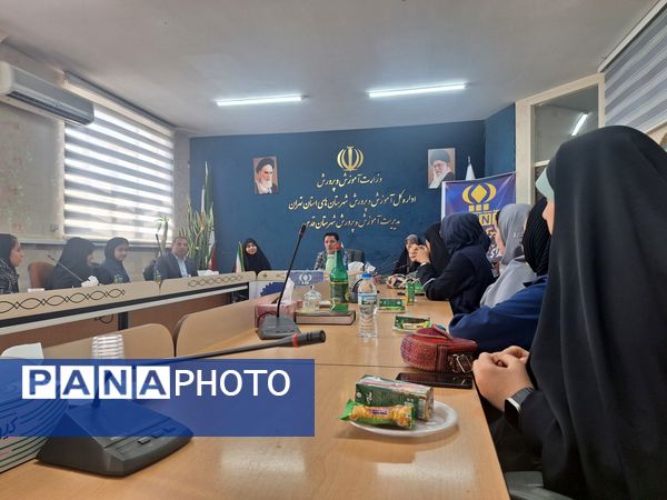 آیین تجلیل از دانش‌آموز خبرنگاران پانا در آموزش و پرورش شهرستان قدس