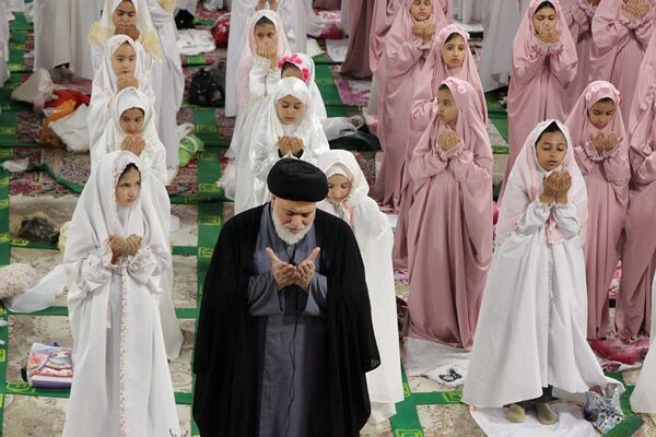 جشن تکلیف ۱۰۰۰ دانش‌آموز دختر در بهارستان ۲