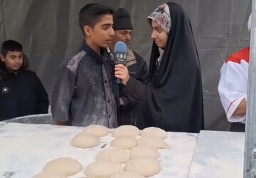 عشقی که مانند آهنربا کوچک و بزرگ را جذب می کند 