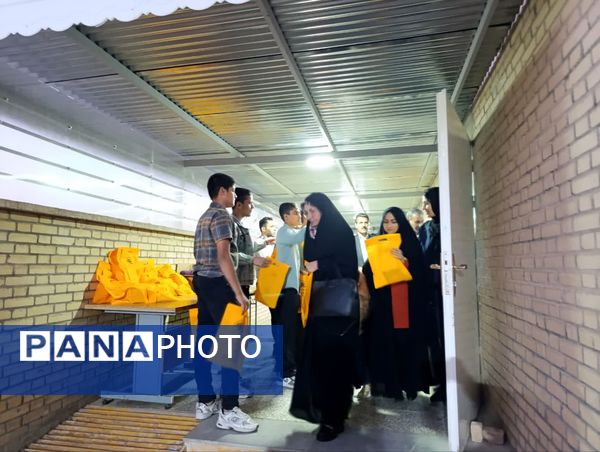 اولین جلسه انجمن اولیا و مربیان دبیرستان رئیس زاده شهرستان خلیل آباد 