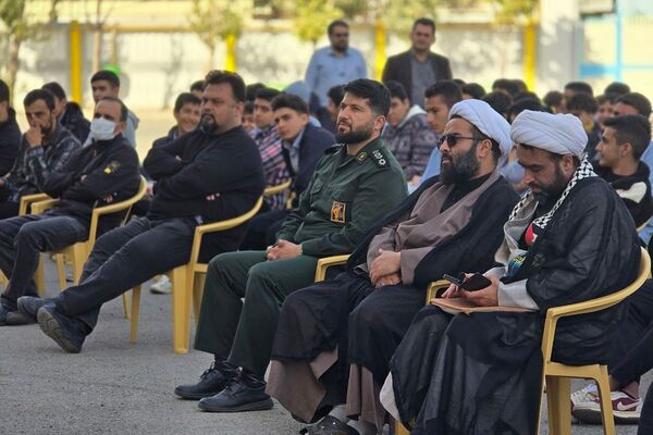 هنرستان موفقیان اسلامشهر میزبان آیین یادواره شهدا با حضور جمعی از مسئولان بود