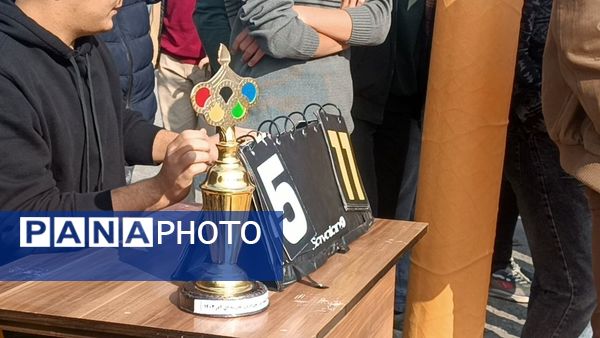 برگزاری فینال مسابقات والیبال گروهی درون مدرسه‌ای در دبیرستان شاهد ابوذر غفاری 