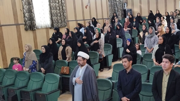 برگزاری جلسه انجمن اولیاء و مربیان دبستان معلم 