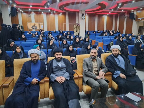 تجلیل نماینده ولی فقیه کهگیلویه و بویراحمد از بانوان شاغل به‌مناسبت ولادت حضرت زهرا (س)