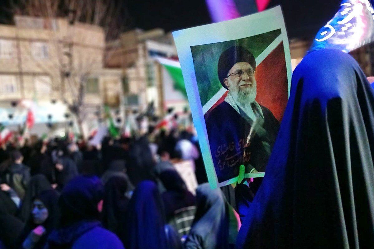 عهد معلمان و دانش‌آموزان با رهبر شهید در موکب فرهنگیان