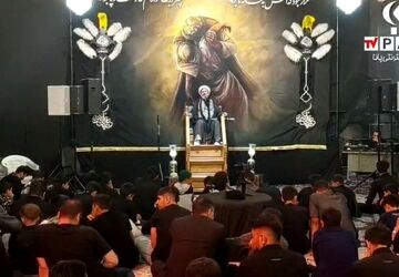 عشق و وفا در محرم؛ گرامیداشت یاد امام حسین (ع)