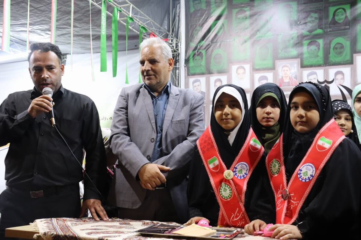 طنین میثاق با رهبر شهید در سوگواره شبانه فرهنگیان و دانش‌آموزان ناحیه ۲ تبریز