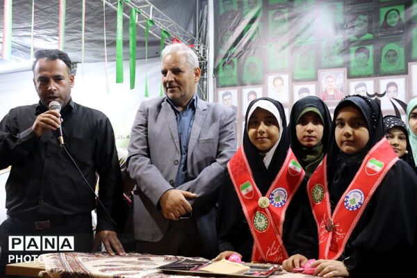 طنین میثاق با رهبر شهید در سوگواره شبانه فرهنگیان و دانش‌آموزان ناحیه ۲ تبریز