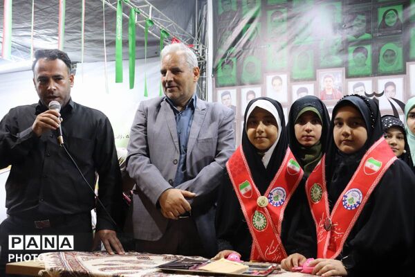 طنین میثاق با رهبر شهید در سوگواره شبانه فرهنگیان و دانش‌آموزان ناحیه ۲ تبریز
