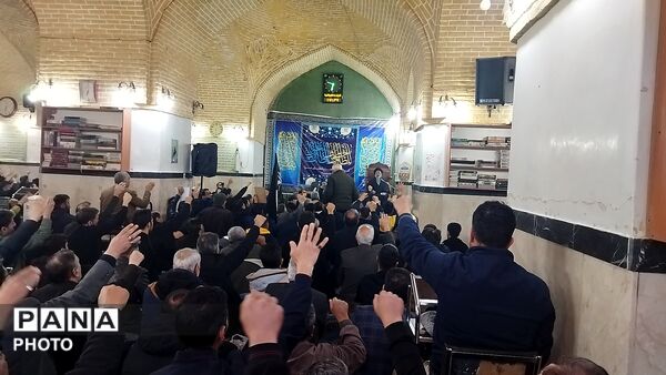 عزاداری مردم نیشابور برای شهادت رهبر عزیز انقلاب اسلامی 
